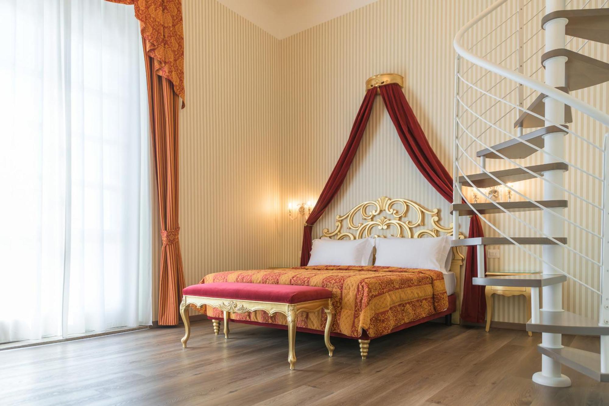 Regina Del Garda Suite トスコラーノ・マデルノ エクステリア 写真