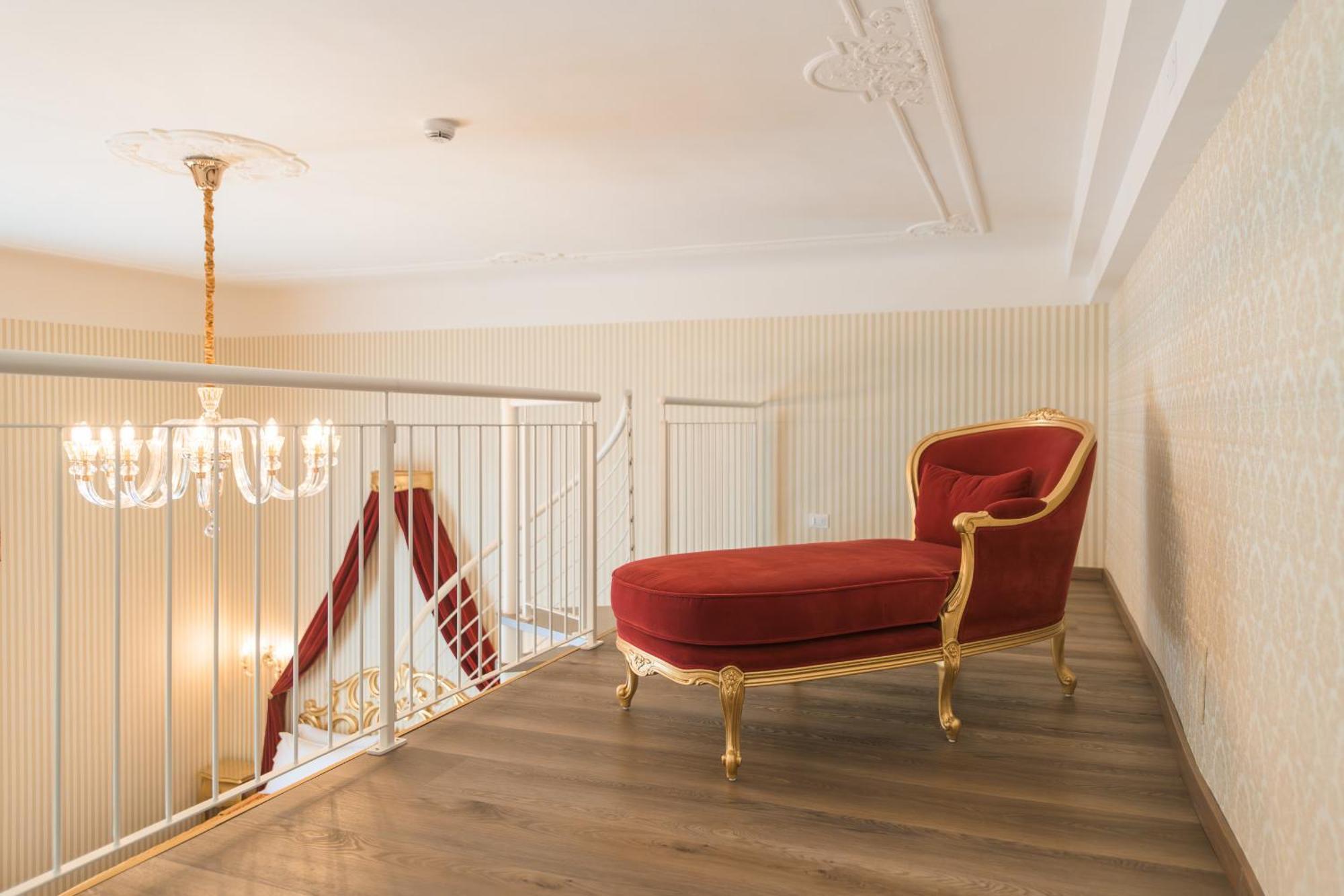 Regina Del Garda Suite トスコラーノ・マデルノ エクステリア 写真